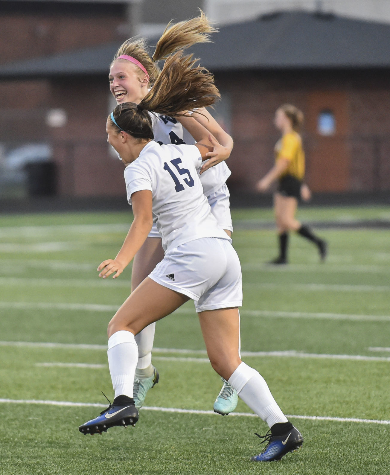 060319-qct-spt-bett-pv-soccer-09.jpg